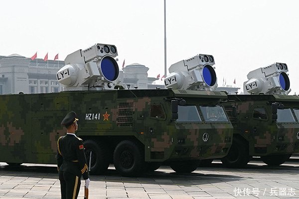 方道配资 解放军造出“未来战车”？可瞬间烧穿无人机，打击成本才几毛钱